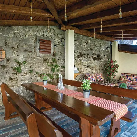 Сasa de vacaciones Cozy In With Wifi Vele Mune
