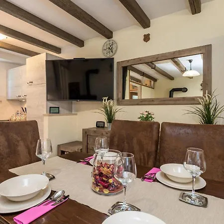 Сasa de vacaciones Cozy In With Wifi Vele Mune