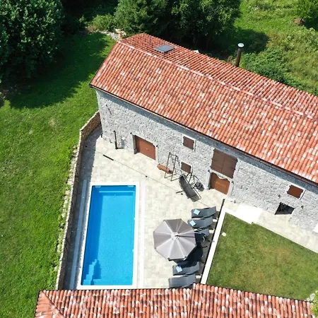 Сasa de vacaciones Cozy In With Wifi Vele Mune
